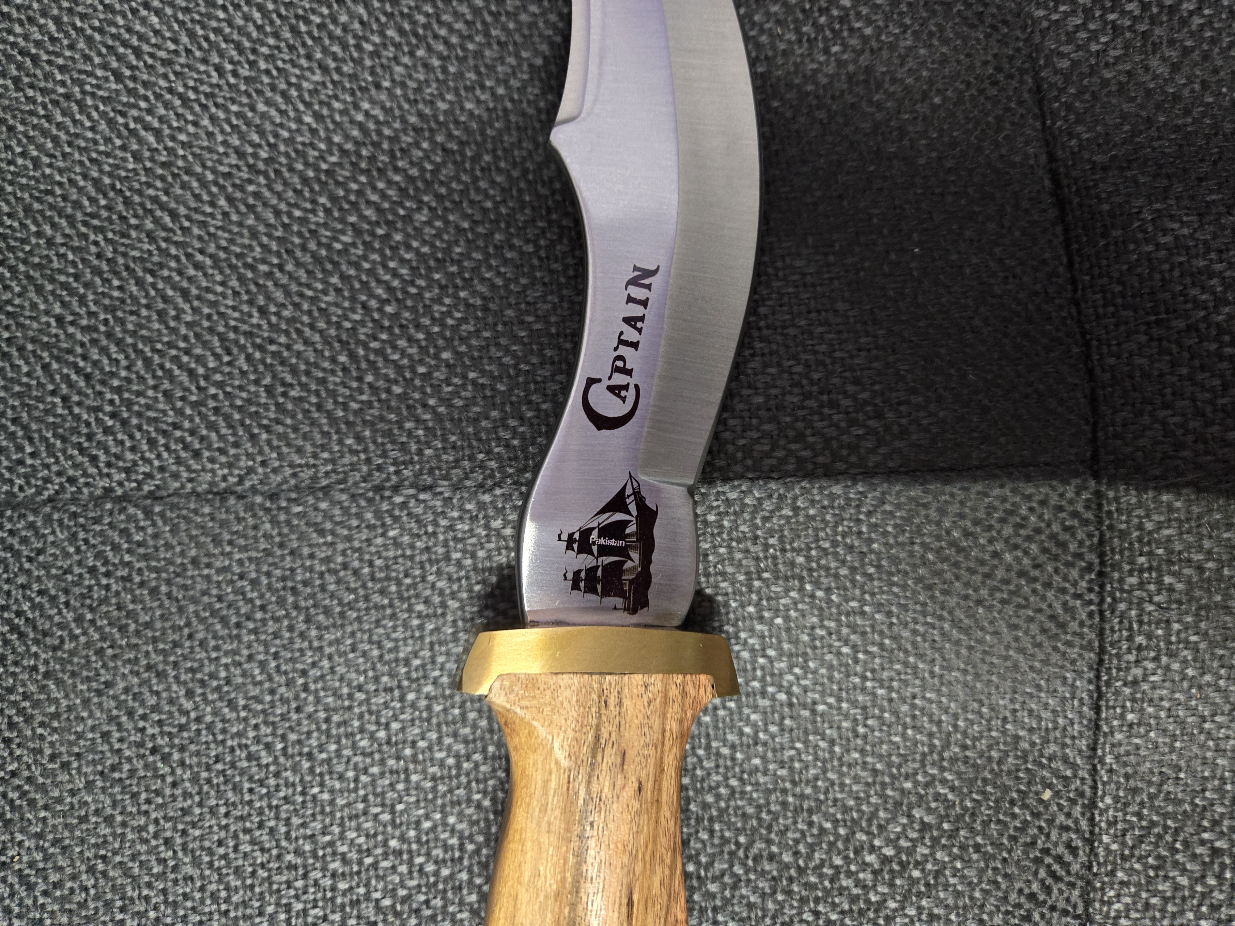 Knife engraving